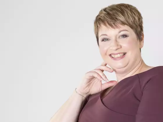 Sarah Newton,
Health & Wellness, Parenting
Expert at Elternschaft über Grenzen hinaus