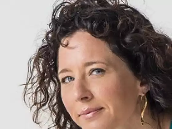 Shannon Paige,
Здоровя та оздоровлення
Expert at Пакет «Дихай, розтягуйся та розвивайся».