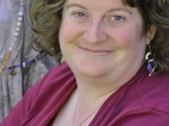 Raven Many Voices - Class Instructor