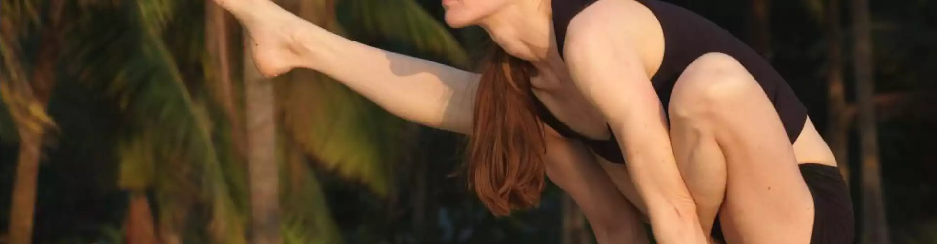 Jóga ászana, meditáció és jóga nidra - Online Class by Caroline Klebl