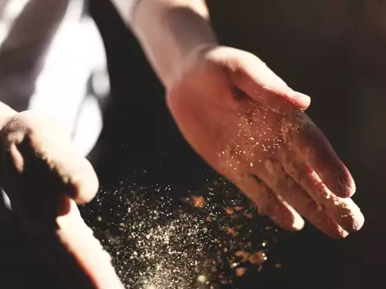 Reiki Lessons: No-Touch Body Manipulation