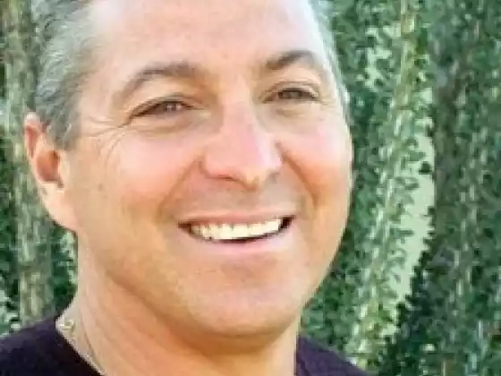 Rich Goldsand,
健康與保健
Expert at 2023 年秋季研討會