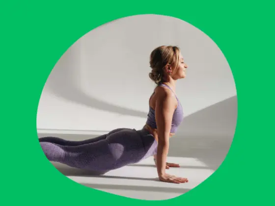Vinyasa yang Diberdayakan: Aliran Yoga Tingkat Menengah