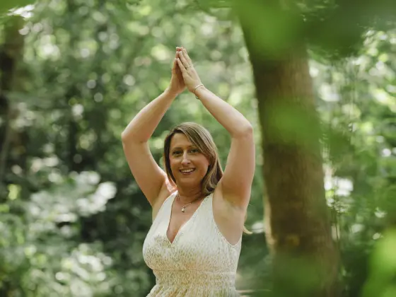 Yoga Penyembuhan Pemulihan dengan Sarah Evans - sesi 1 daripada 4 Julai